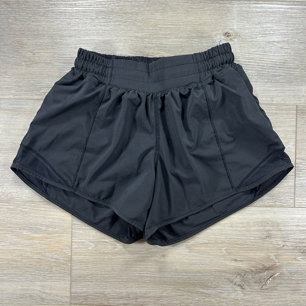 Lululemon Size 4 Low Rise Hotty Hot Short II Long 4" Black Lined Athletic